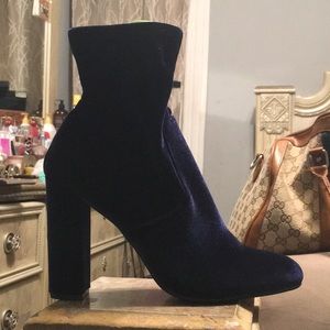 Steve Madden elvory booties!!